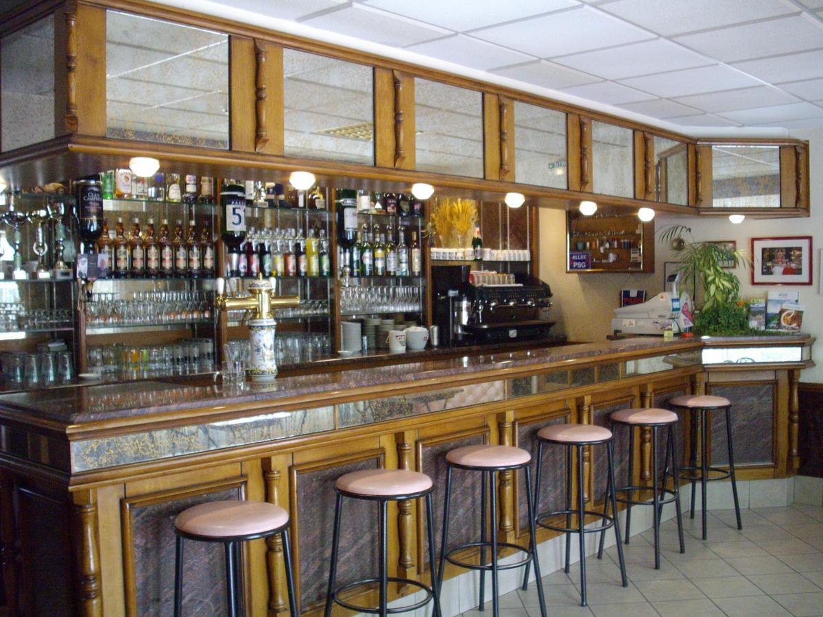 Hotel Restaurant Anglade Le Nayrac Zewnętrze zdjęcie